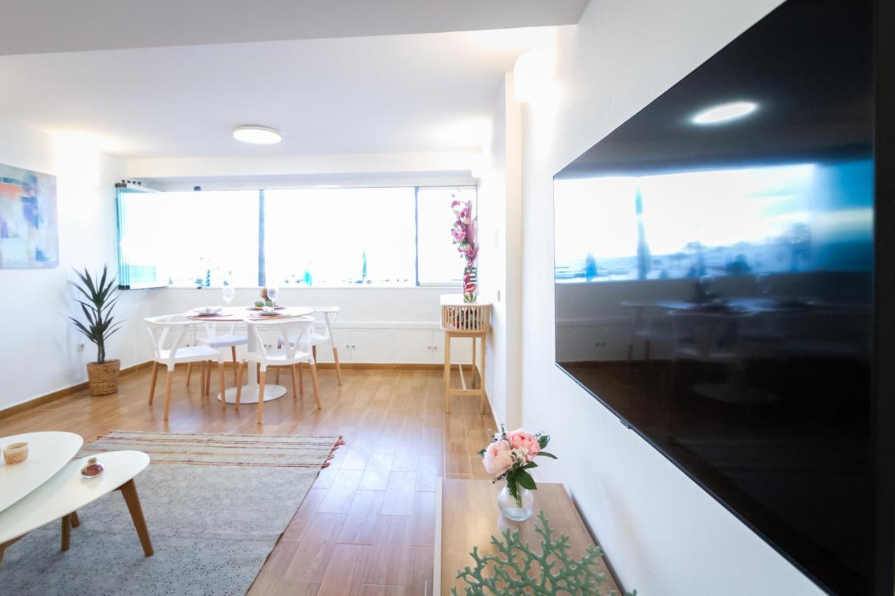 Marbella Banus Suites - Marbella Beach Front Suite Apartment Eksteriør billede