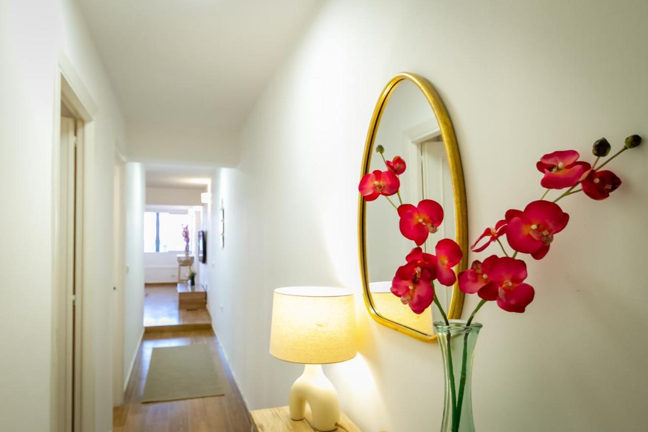 Marbella Banus Suites - Marbella Beach Front Suite Apartment Eksteriør billede