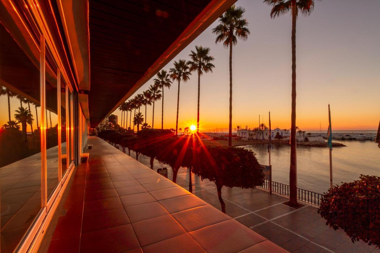 Marbella Banus Suites - Marbella Beach Front Suite Apartment Eksteriør billede